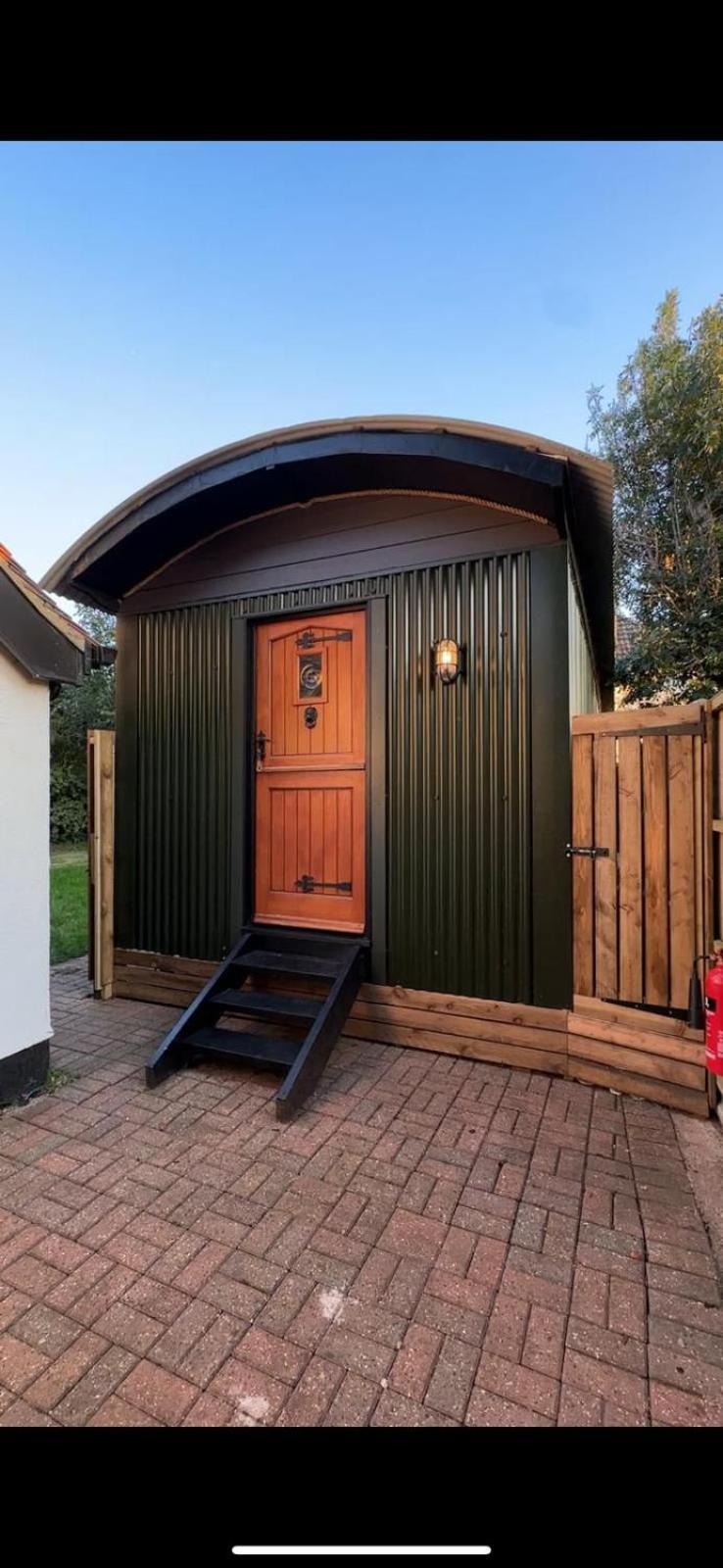 The Holly Hut Burton (Dorset) Exterior foto
